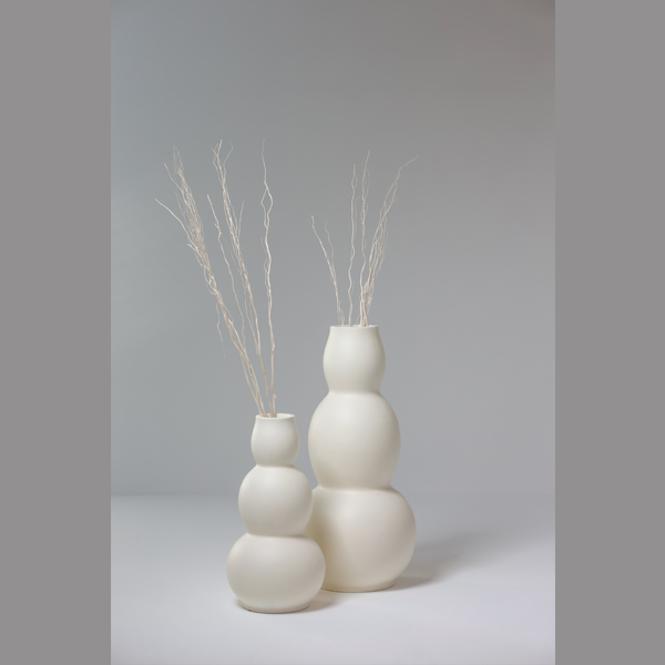 Flowing Sphere Fiber Vase
